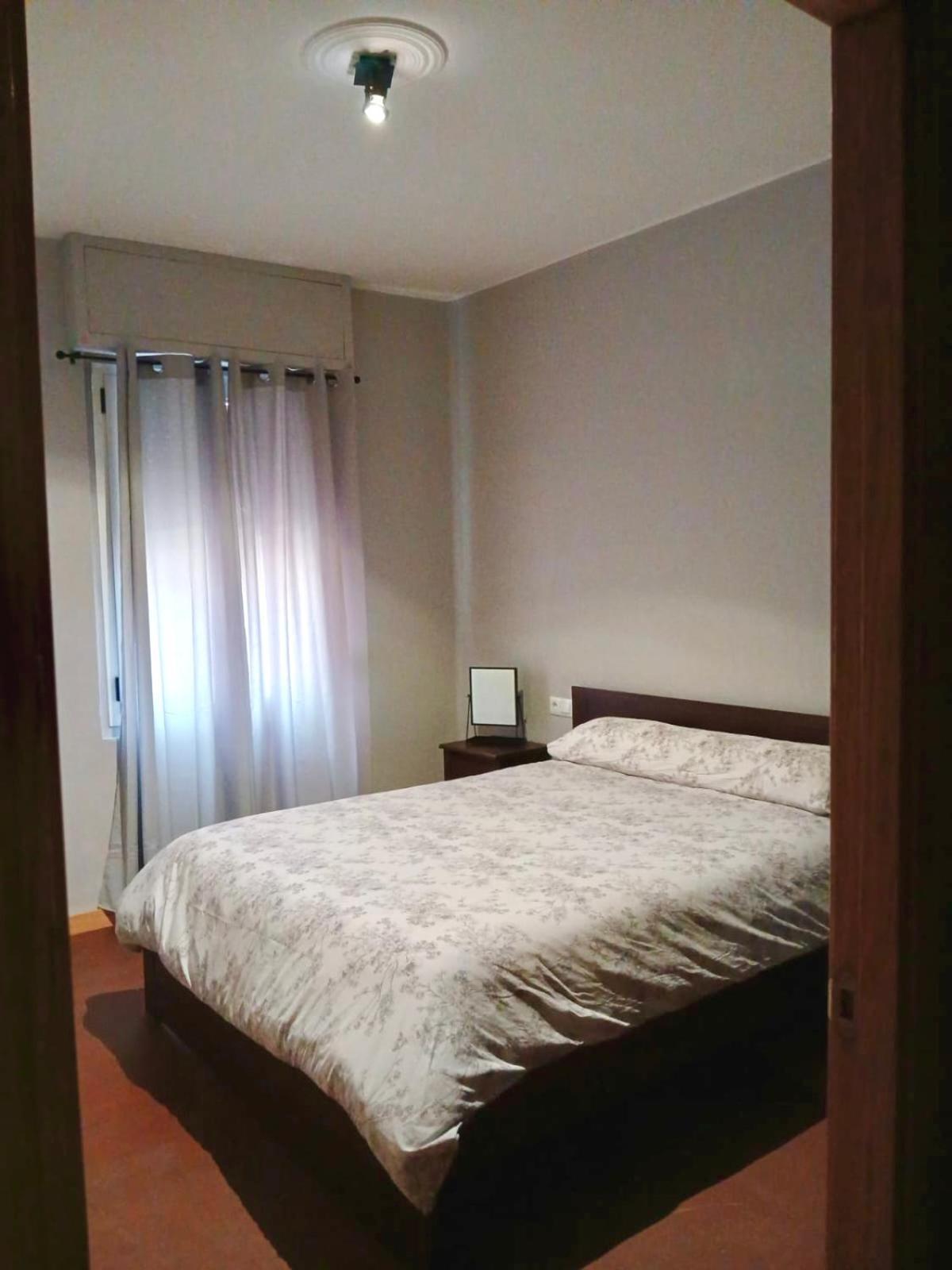 Segundo Antolin Yellow Door Ponferrada Exterior foto